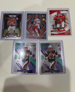 Patrick Mahomes II and Tom Brady Football Trading Card Lot - Panini Prizm, Phoenix, Absolute, Topps Finest