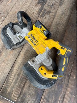 DEWALT 20V XR Deep Cut Band Saw DCS374 w/ 5Ah Battery