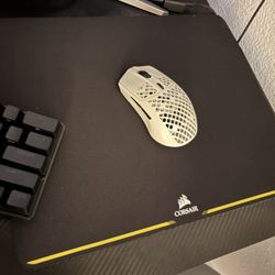 Medium Corsair Mousepad 