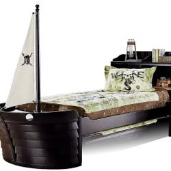 Disney Pirates Of The Caribbean Kids Bed