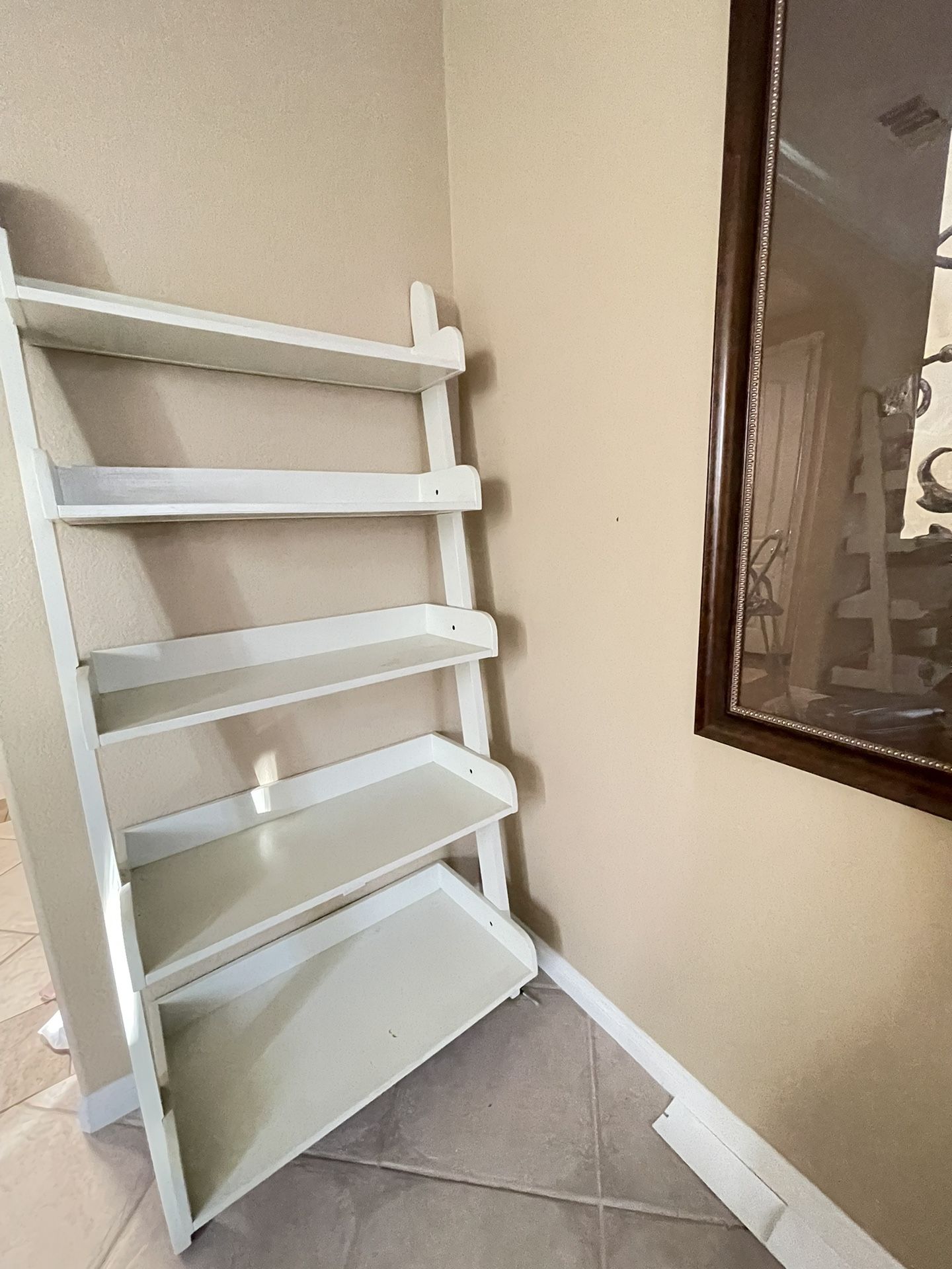 Bookshelf 