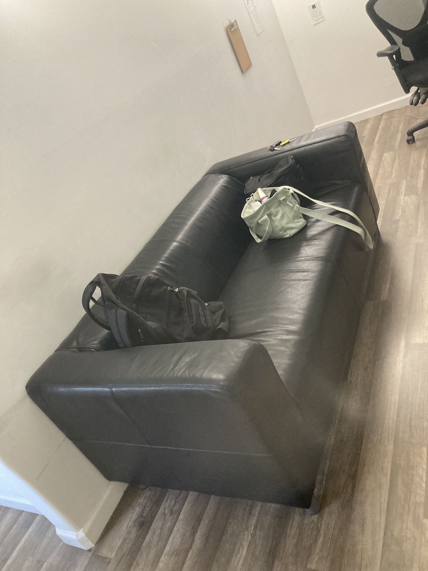 Black Leather Couch 