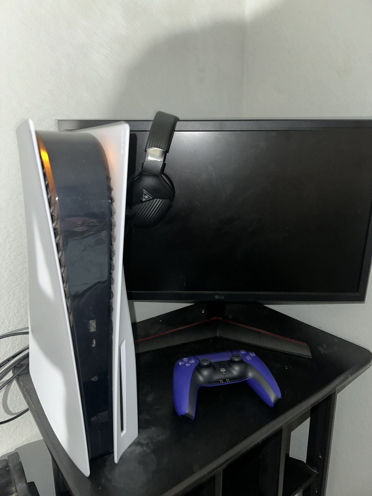 Gaming Setup Ps5 Monitor Headset Controller