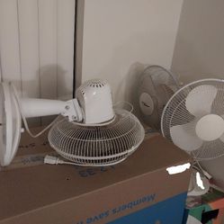 3 Table Fans - Good Condition! - $15 (Manassas, Virginia)
