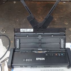 Epson WorkForce ES-200 Color Portable Document Scanner