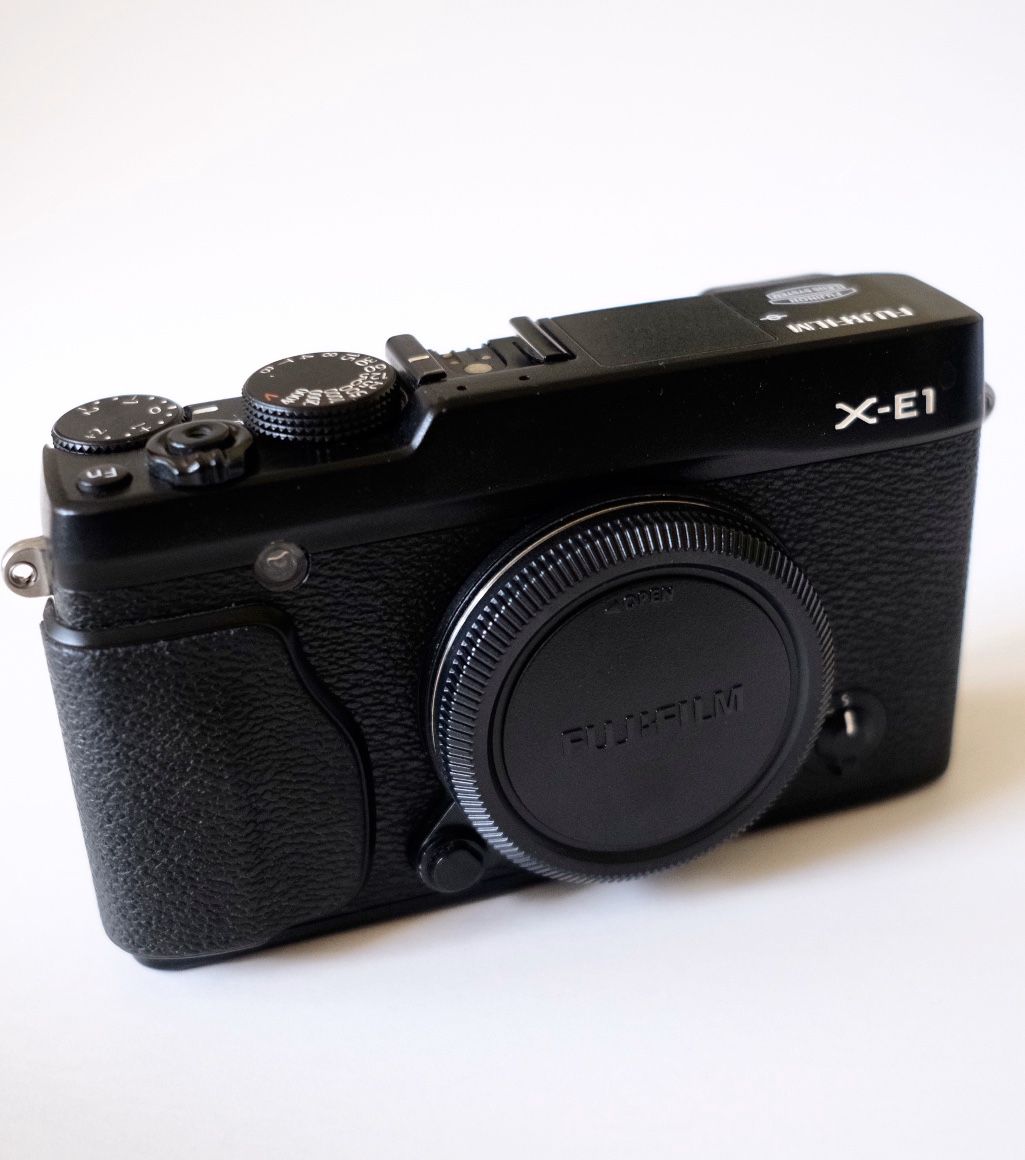 Fujifilm X-E1 Camera Body