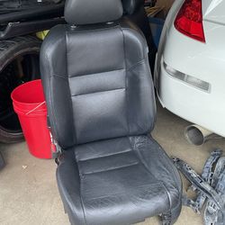 2006 Acura TSX Front Driver Power Seat (no rips)