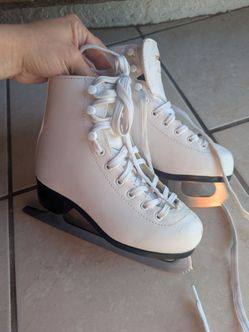 Girls ice skates size 2