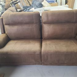 Double Recliner 