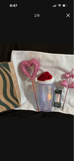 Starbucks Tumbler & Keychain Bundle (Price Is Firm) If Posted It’s AVAILABLE! Cash Only Pls