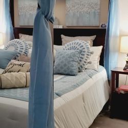 Cal King Canopy Bed