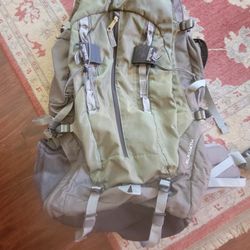 Jansport Klamath Hiking Backpack – Internal Frame – 70L