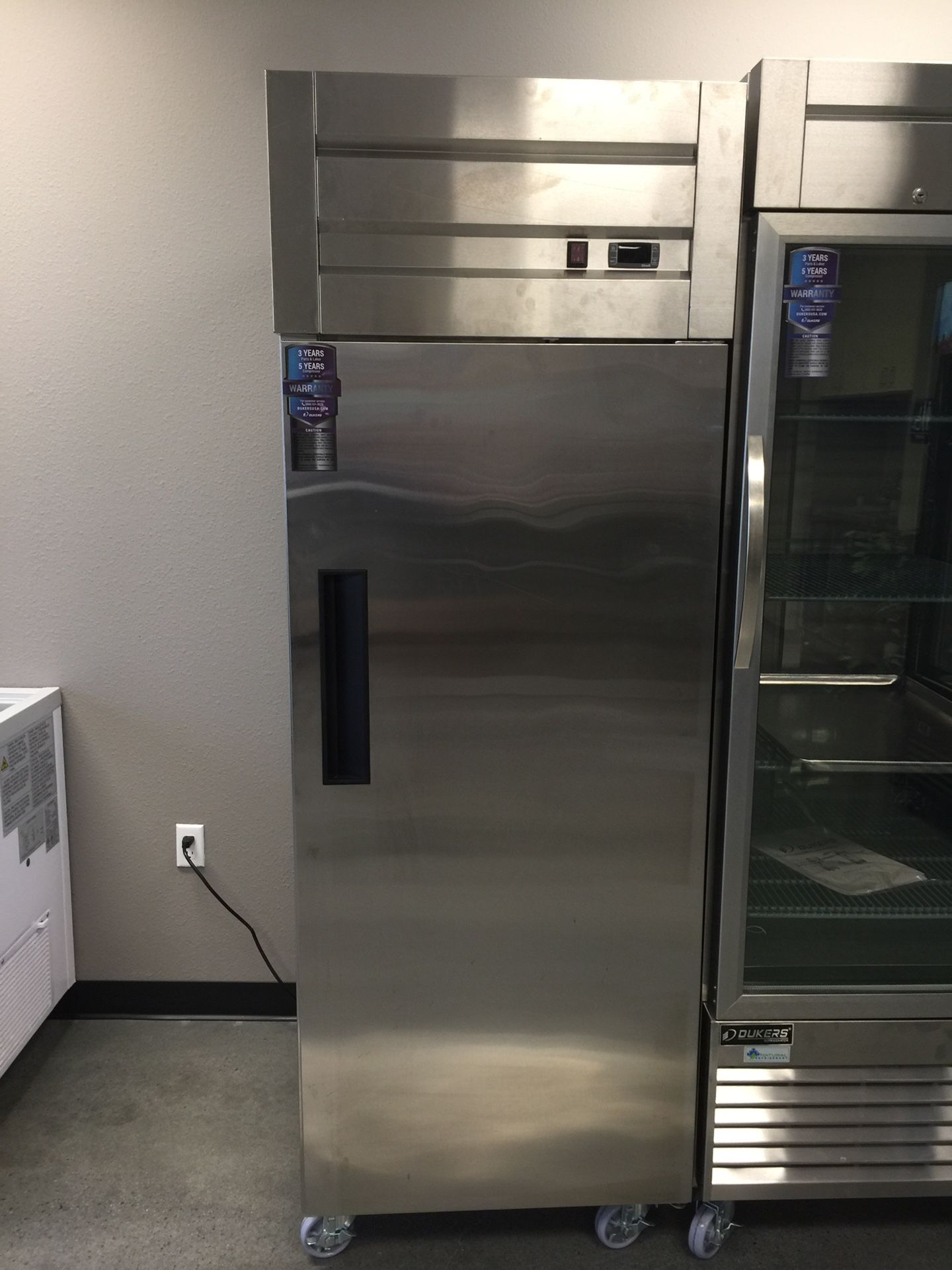 1 Door Stainless Steel Refrigerator