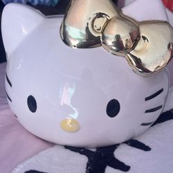 Hello Kitty Flower Pot 