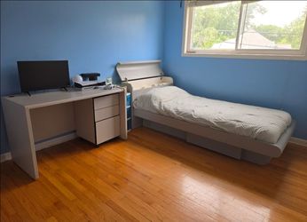 Complete 3-Piece Kids Bedroom Furniture Set (Glenview Pickup)