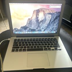 APPLE MACBOOK AIR UNLOCKED