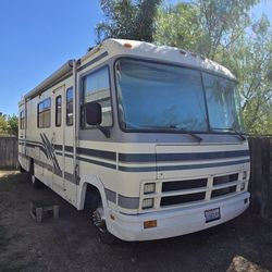 1995 Fleetwood Flair 27 Foot Class A