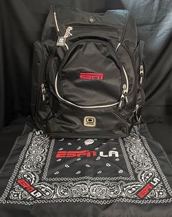 UNUSED ESPN CUSTOM OGIO BOUNTY HUNTER BACKPACK, SCARF & PIN
