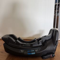 Nuna  Infant Car Seat Base For Pipa Series 