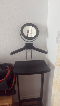 Valet stand