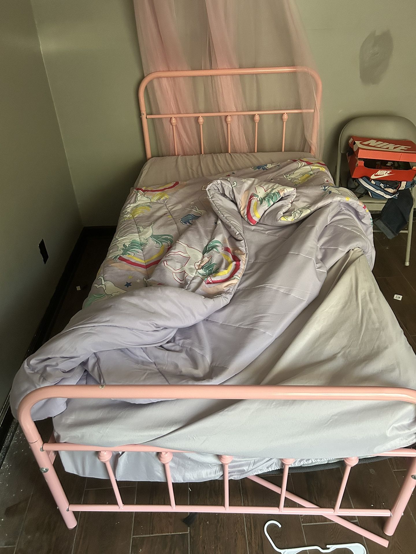 Girl’s Bed