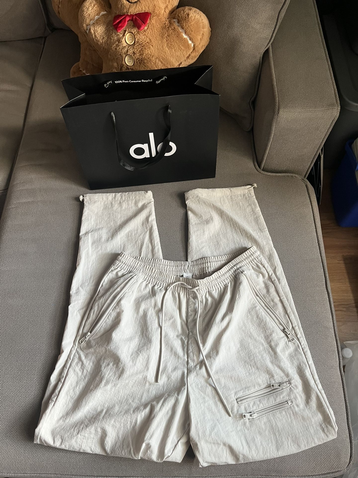 Men ALO Yoga Takeaway Track Pants Size Small