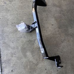 Draw-Tite 75998 ClassIII Max-Frame Trailer Hitch Tow Receiver For 14 to 20 Cherokee