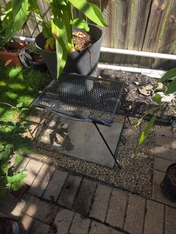 Metal yard chairs and stool. Total of 6 chairs. Also one stool, 3 black chairs and 3 gold used. Very sturdy just needs a little love pain .