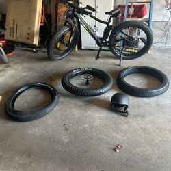 Electric Bike With Tires 