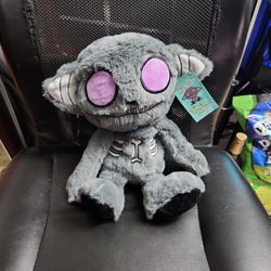 Gus Fink Plush Skellbo