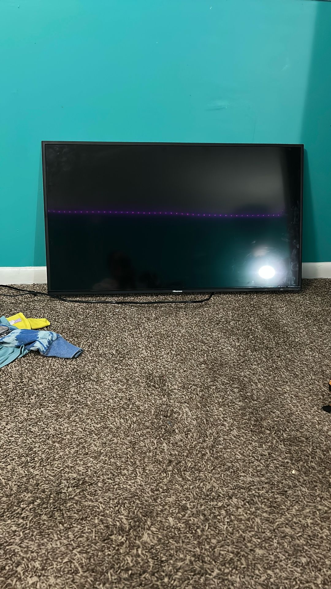 Hisense 40” Smart TV (Google TV) NEED GONE IMMEDIATELY 