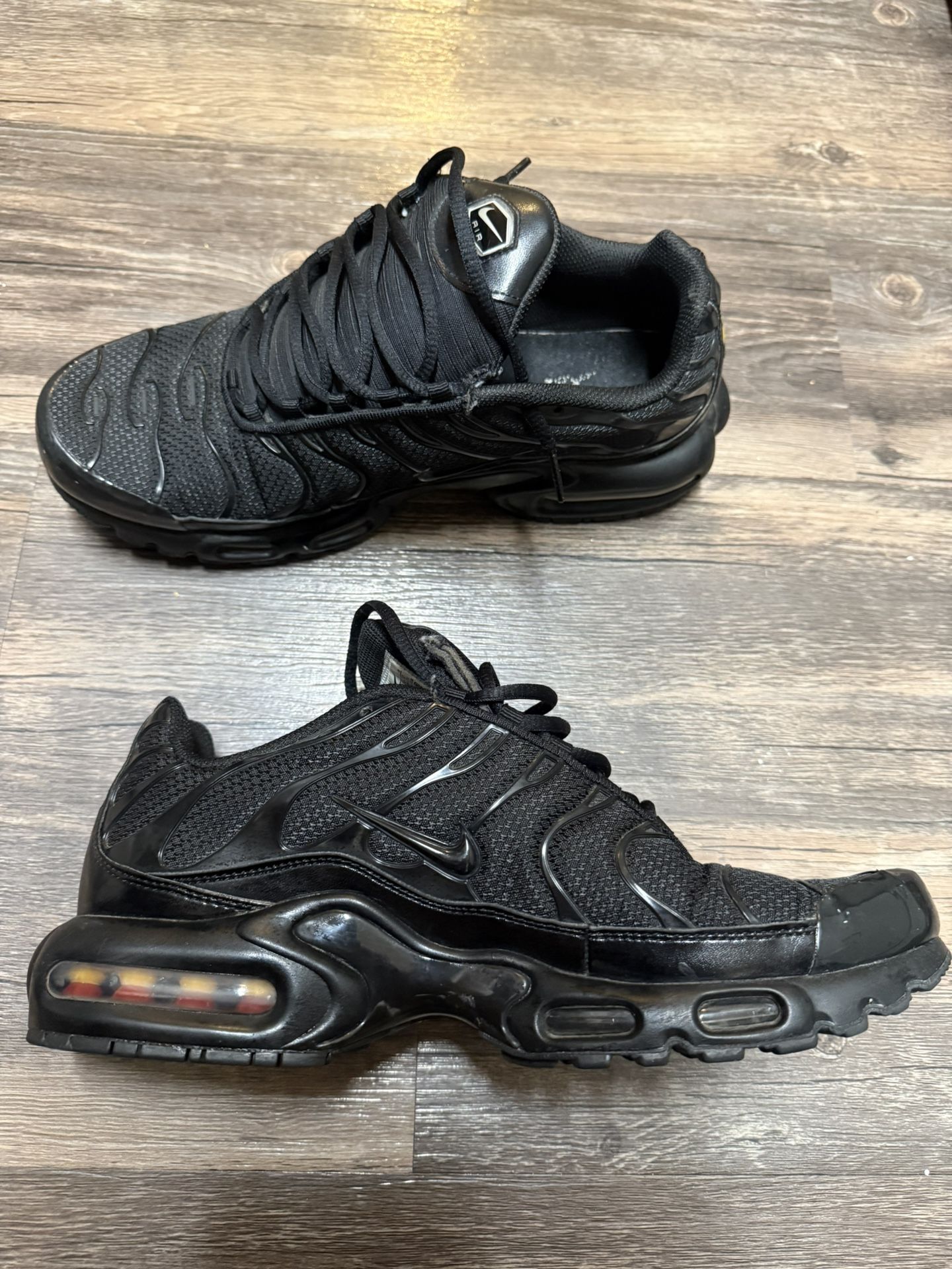 Airmax plus black