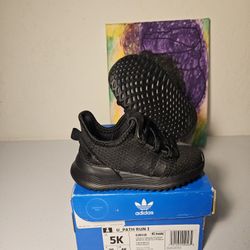 Size 5c - Kids Black Adidas - $30
