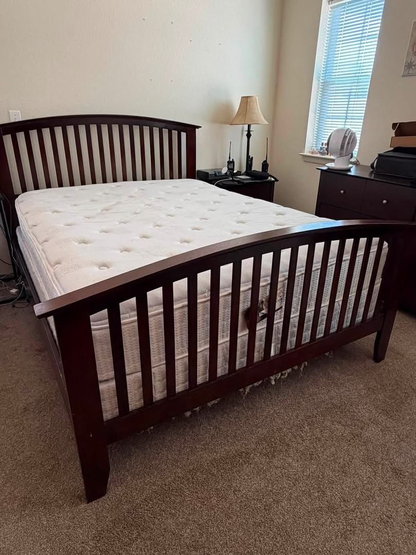 Bedroom set