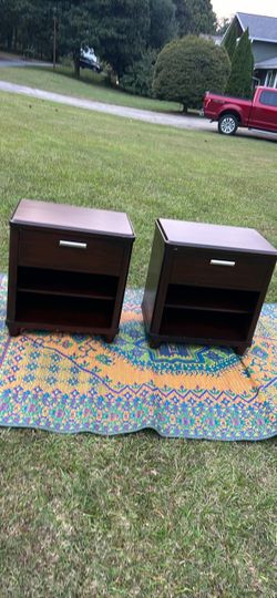 Two match nightstands CORT Furniture