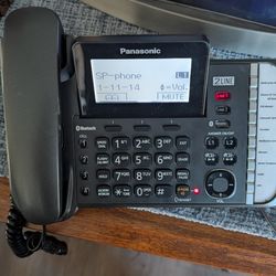 KX-TG9585B  (2) Line  (5) Handsets