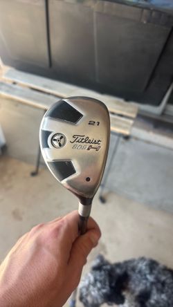 Titleist 909 H 21 degree hybrid r-flex