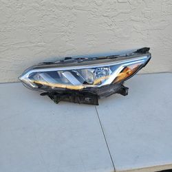 Nissan Sentra Headlight
