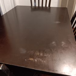 Dining Table & Chair Set
