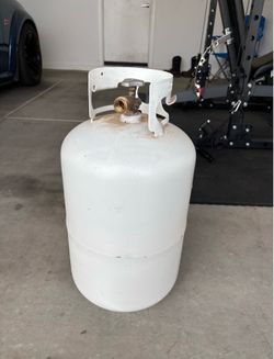 30 LB propane tank for grill.