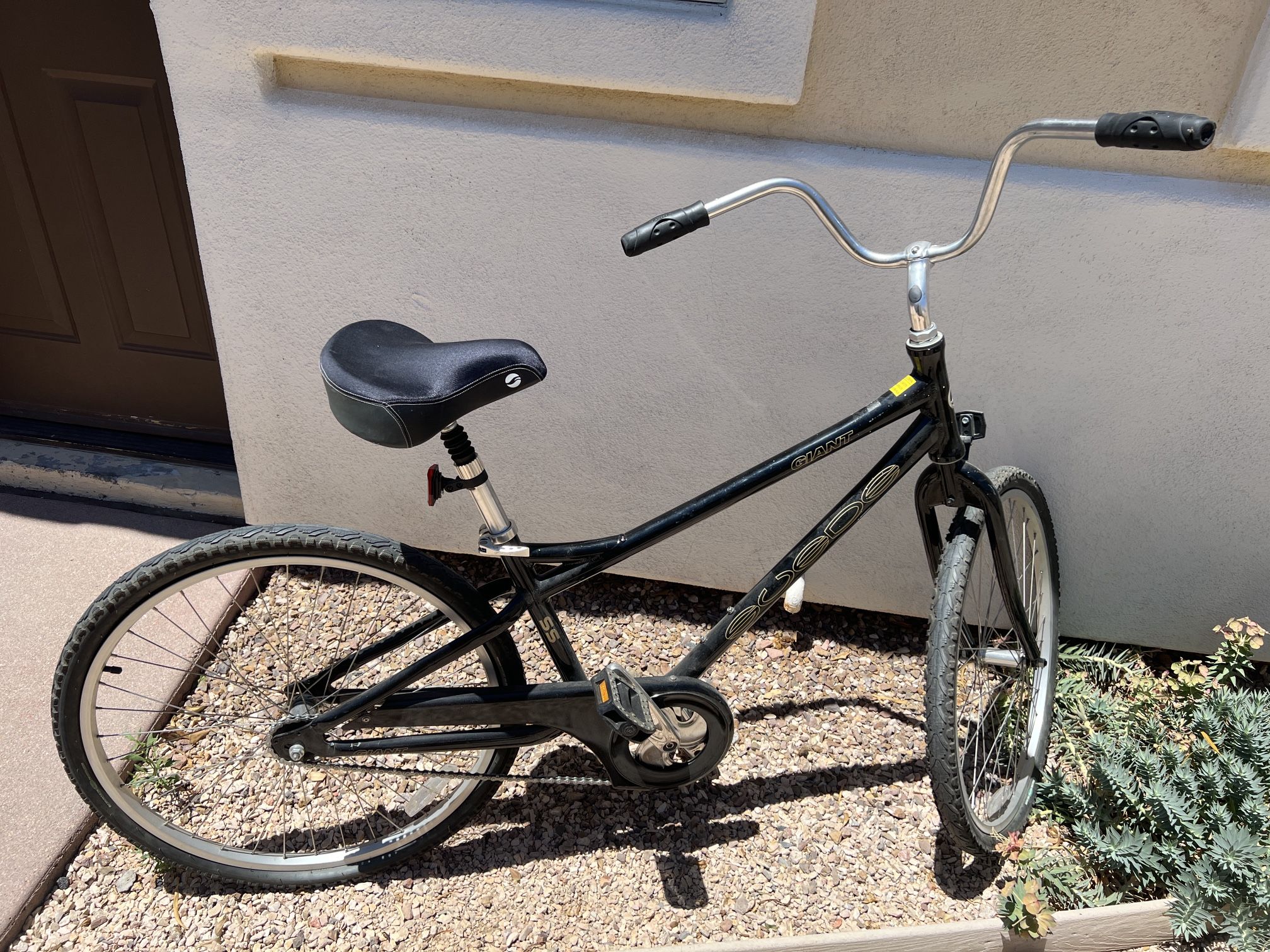 Cruiser Bike - Giant Suede SS Black