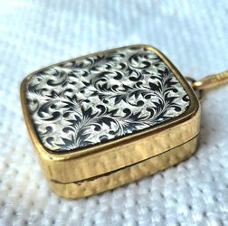 RARE Vintage 70s SANKYO Music Box Keychain Plays "Kirpi Piki - Piki Dansı Ninni"