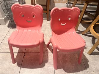 Pink Bear Kids Plastic Chairs Set of 2 / sillitas para ninos