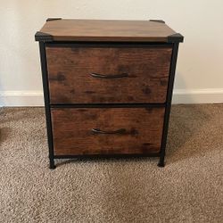 (2) Night Stands 