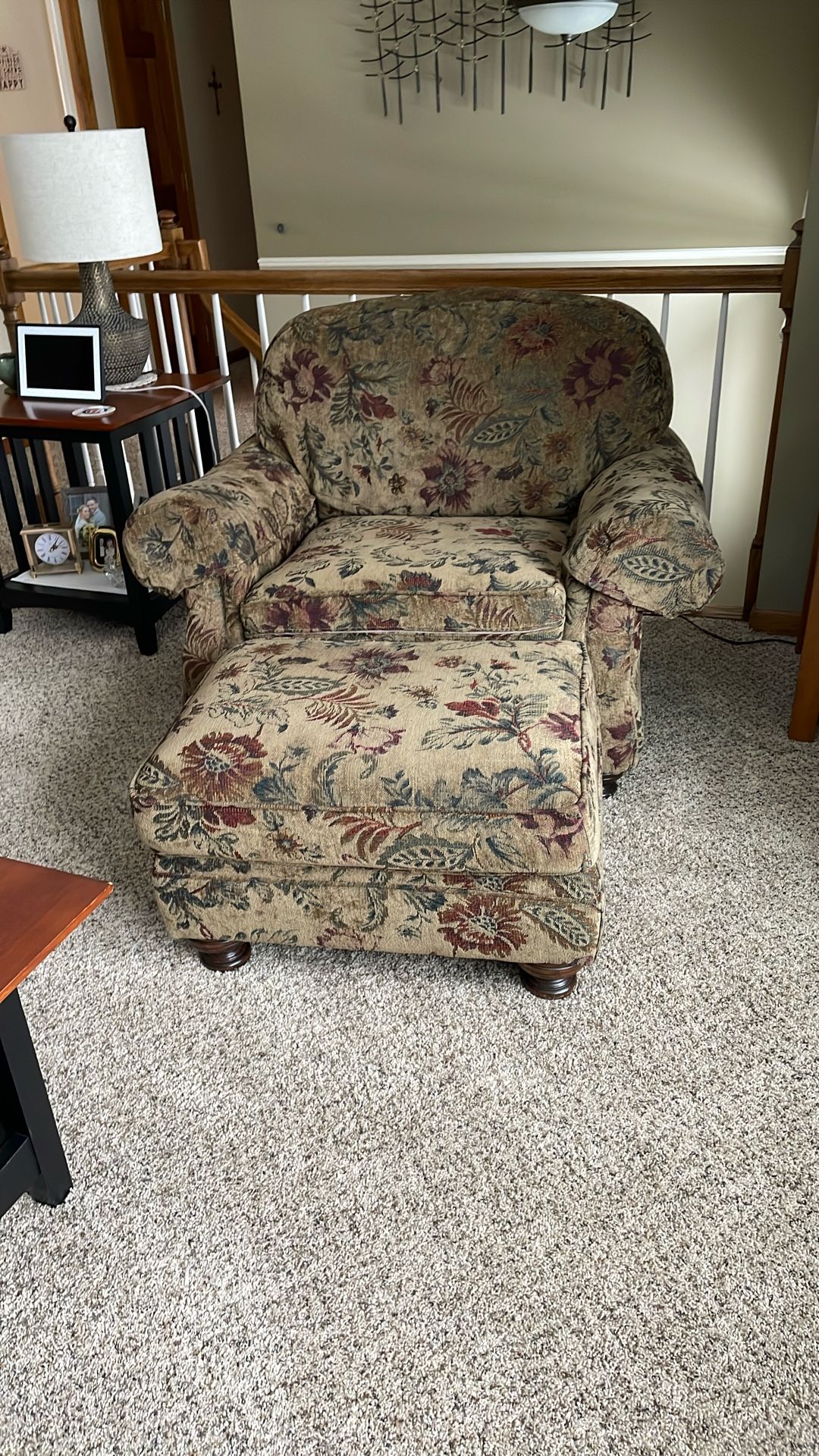 Chair with Ottoman