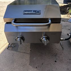  Nexgrill - 2-Burner Portable Propane Gas Table Top Grill in Stainless Steel Nexgrill - 2-Burner Portable Propane Gas Table Top Grill in Stainless Ste