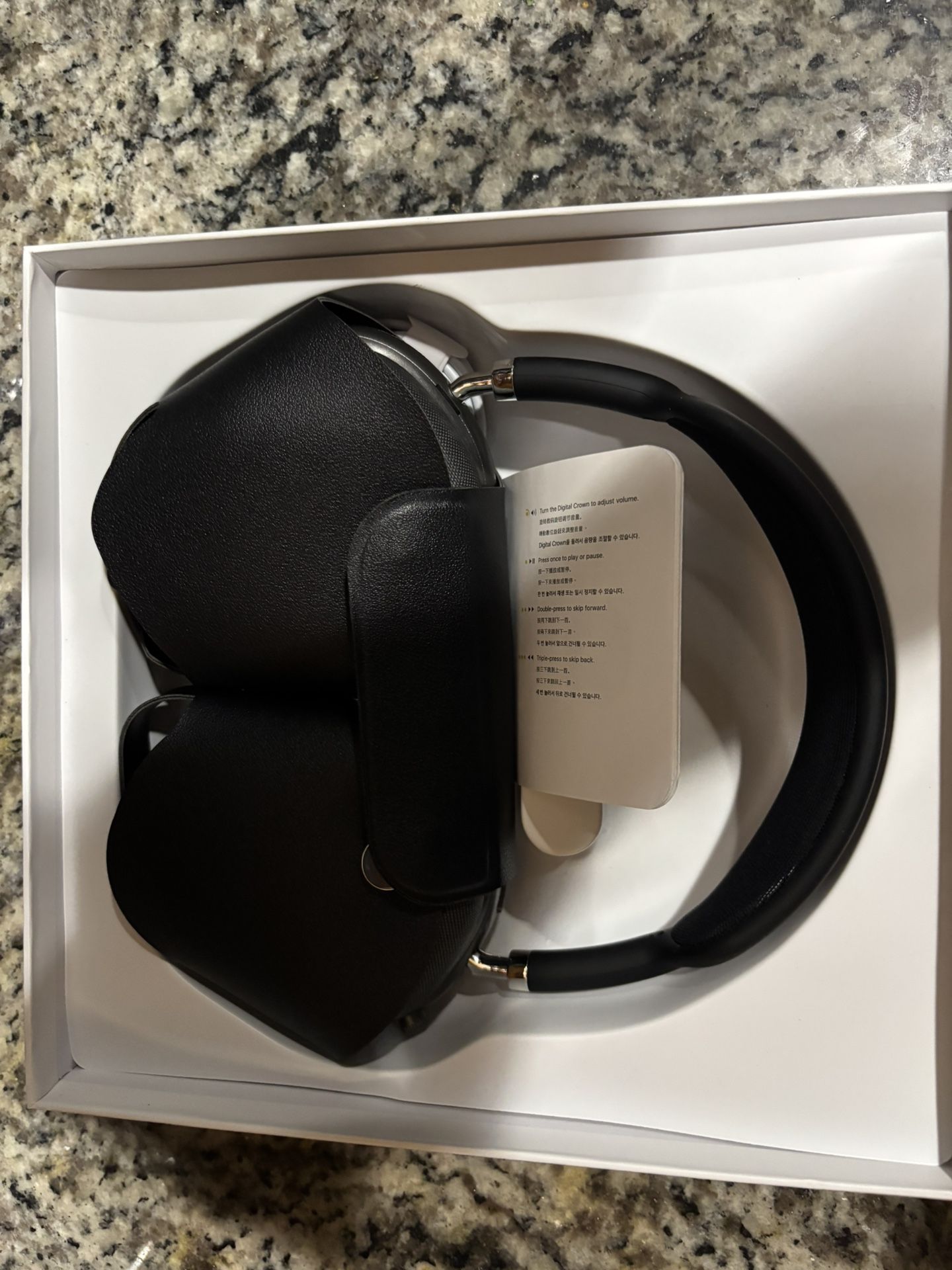 AirPod Max Headphones Brand new Never Been Used 