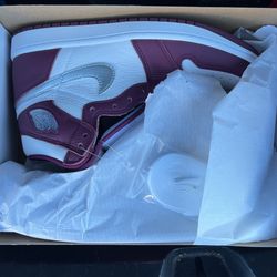 Bordeaux 1’s Size 8.5