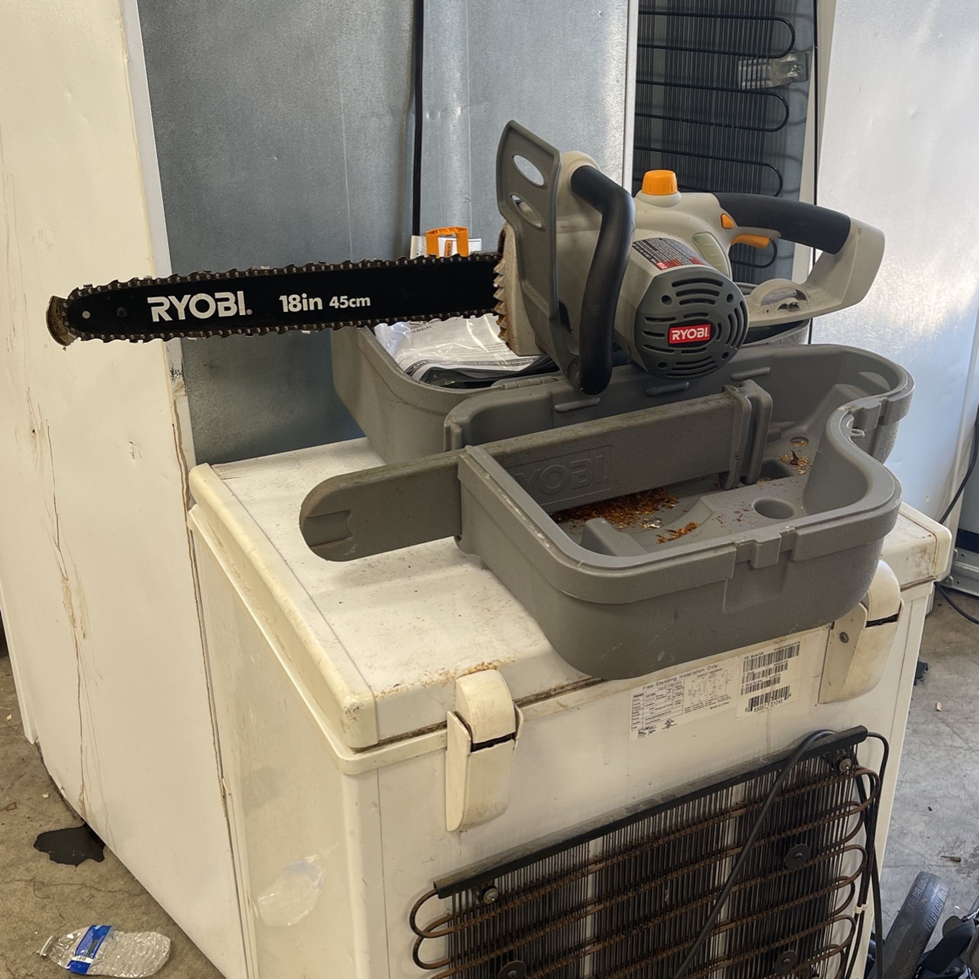 Ryobi Plug In Chainsaw. Asking 80$