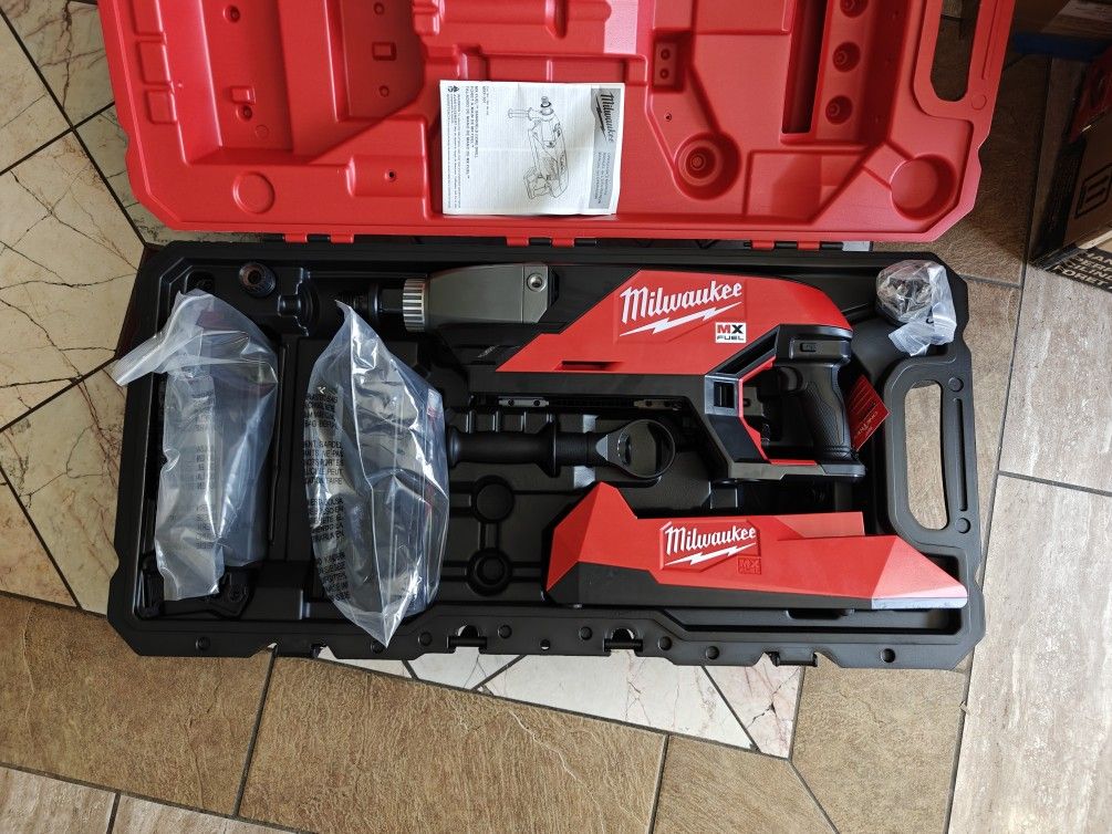 Milwaukee MX FUEL Lithium-Ion Cordless Handheld Core Drill Kit with 2 Batteries and Charger